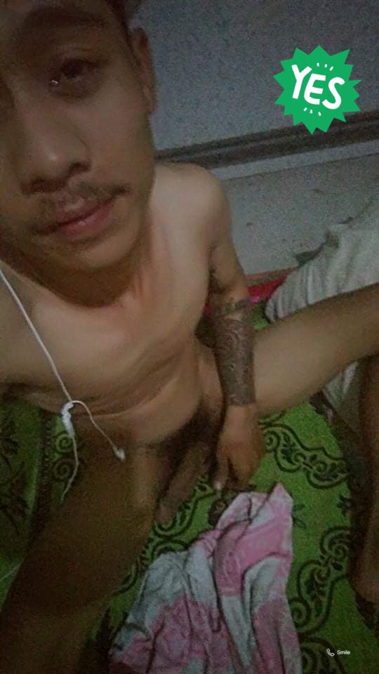 AugustHtet9's tweet photo. အကြမ်းစင်လေး https://t.co/5WivhNz55d