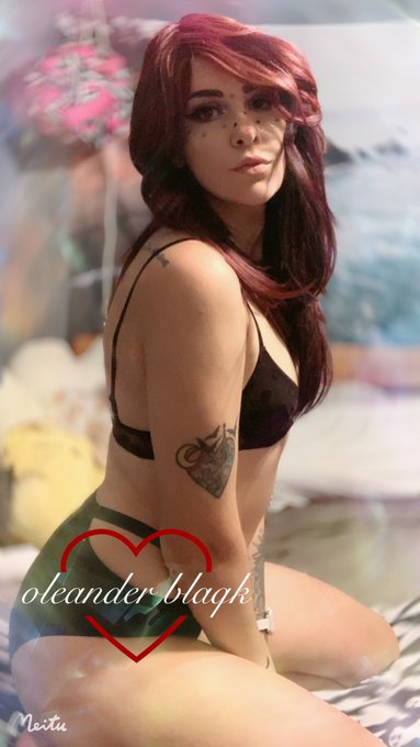 Watch ✨ oleander’s garden 💐 3k 🏳️‍⚧️'s leaked NSFW photo on TwXstars