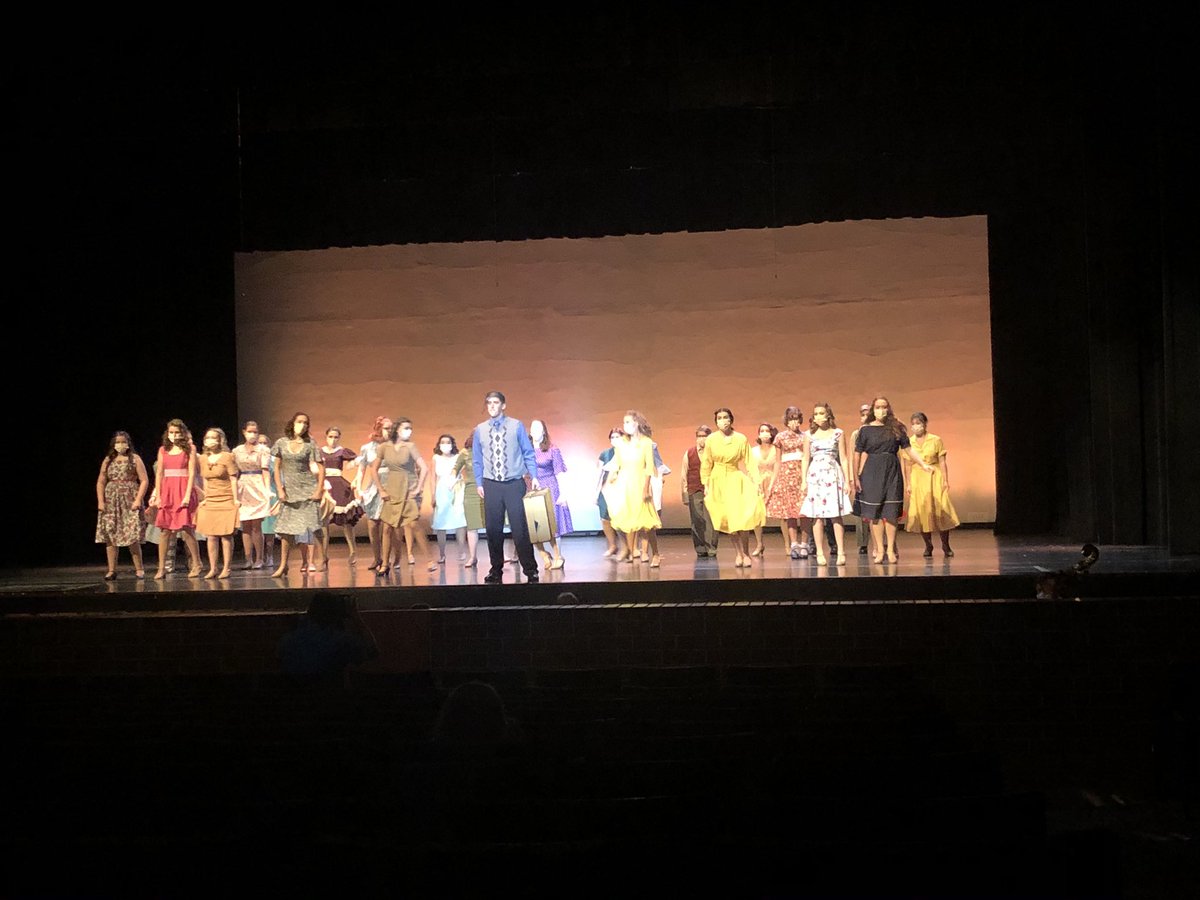 MattHines10's tweet image. Great to see dress rehearsal of @AHS_Orioles “Bright Star” A fantastic musical by our amazing students! Get your tickets for this weekends performances at avonhs.booktix.com/#WeAreAvonWeAr…