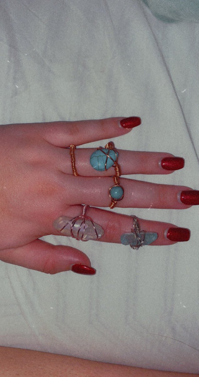 sconstantinoo's tweet photo. hi i make jewelry sometimes if anyone cares https://t.co/QpJosyGITF