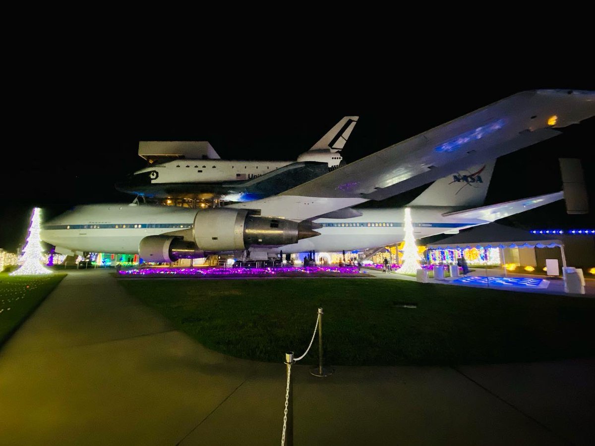 #GalaxyLights: Opens November 14th. Go check it out. 

#johnsonspacecenter #spacecenterhouston #nasa905 #shuttleindependence #spacex #falcon9 @ NASA's Johnson Space Center 
instagram.com/p/CHg91DuphWx/…