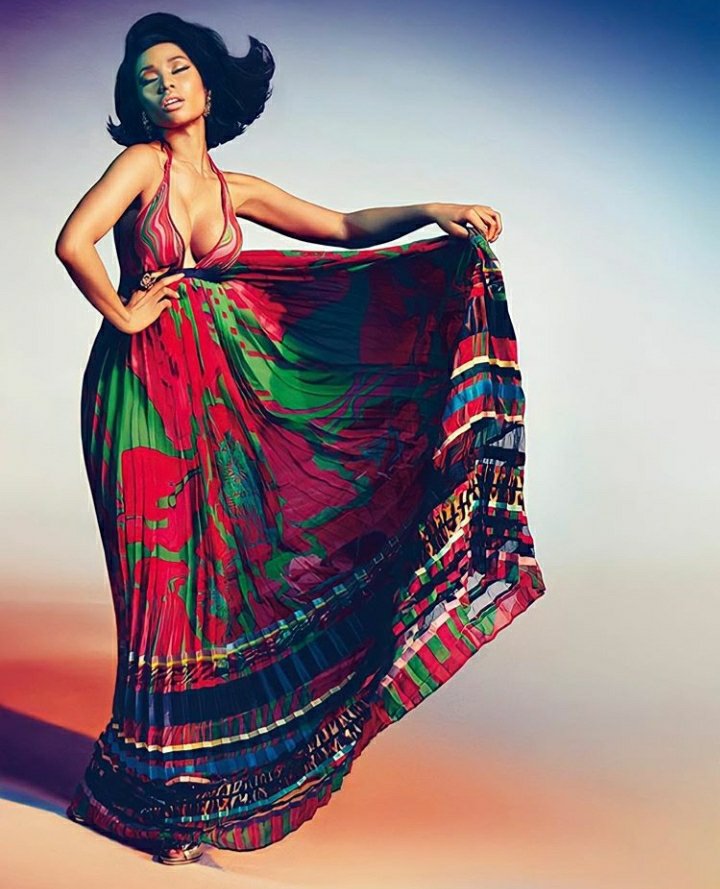 ZooNikatm's tweet photo. #HolyGround Reminds me of why I fell in love with @NICKIMINAJ in the beginning. Its so refreshing and reminiscent of her early reggae freestyles and the #PinkFridayEra BRAVO WE WON !!! https://t.co/tCfNnjbax9