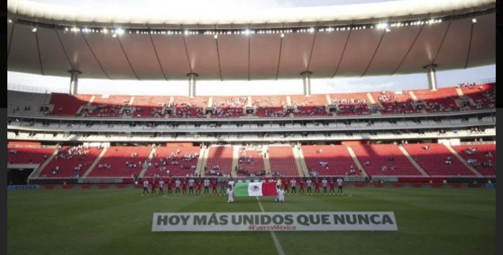 DonGambetero's tweet photo. Ustedes quizá no lo recuerden, pero Chivas ya jugaba sin afición en el 2009. Así que no creo que les pese en este Repechaje. https://t.co/S0Rgr9mpso