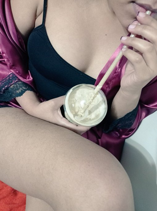 Who loves ice coffee as much as I do? / &iquest;Qui&eacute;n ama el caf&eacute; helado tanto como yo? 👇🏼👇🏼👇🏼 https://t.co/nXeIEtHVjK  #onlyfans<a href="/tag/love"class="tags"><span>#love</span></a><a href="/tag/home"class="tags"><span>#home</span></a><a href="/tag/night"class="tags"><span>#night</span></a><a href="/tag/girls"class="tags"><span>#girls</span></a><a href="/tag/coffee"class="tags"><span>#coffee</span></a><a href="/tag/today"class="tags"><span>#today</span></a><a href="/tag/women"class="tags"><span>#women</span></a>