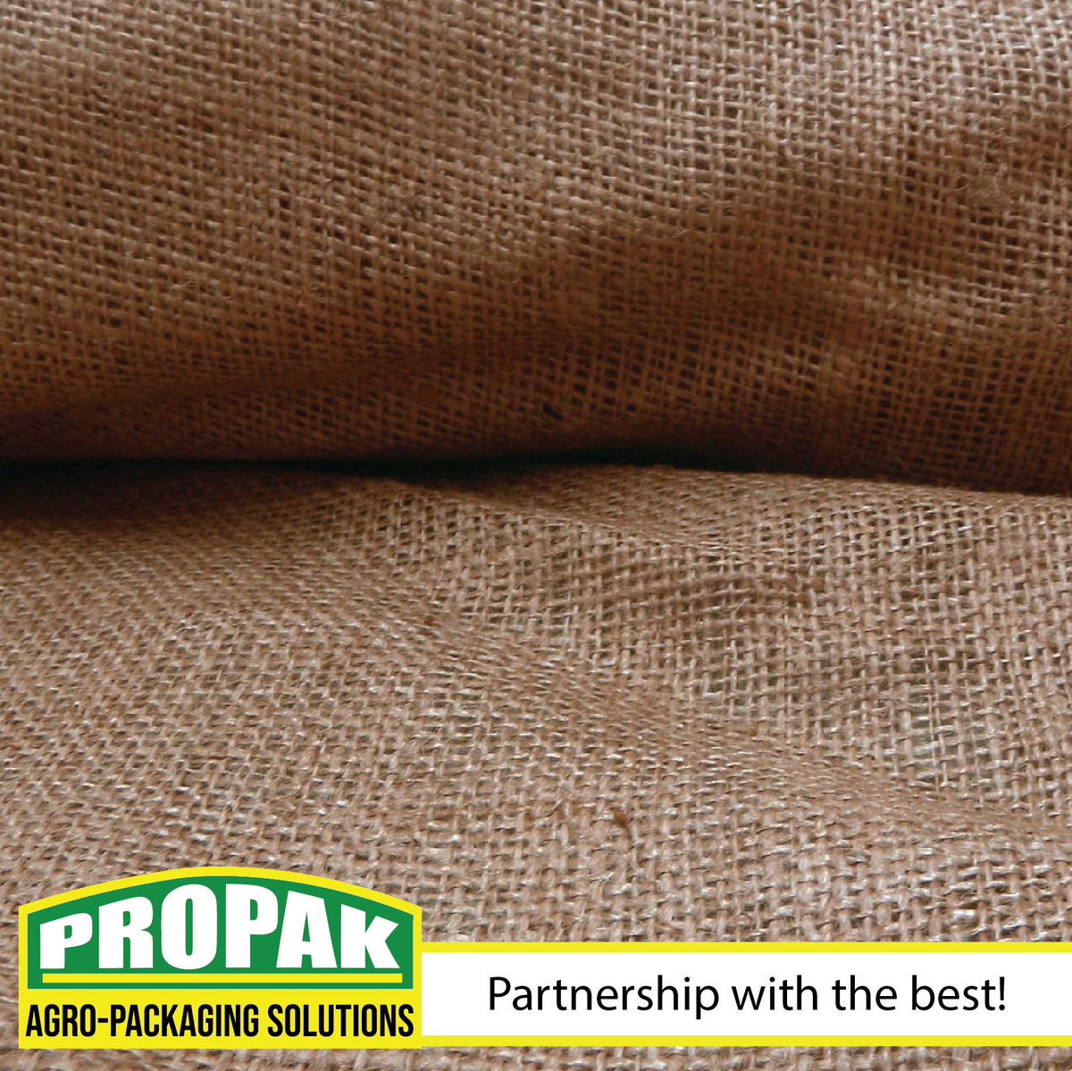 PropakHessian's tweet photo. Your trusted Agro-packaging partner!
Our hessian is 100% bio-degradable and safe for the environment. If you have any unused hessian, bring it back or store it in a cool dry place.
#PropakHessian
#AgroPackagingPartner
#TobaccoFarmer
#Zimbabwe
#Farmer
#Agriculture
#Tobacco https://t.co/FY7wCbvY3v