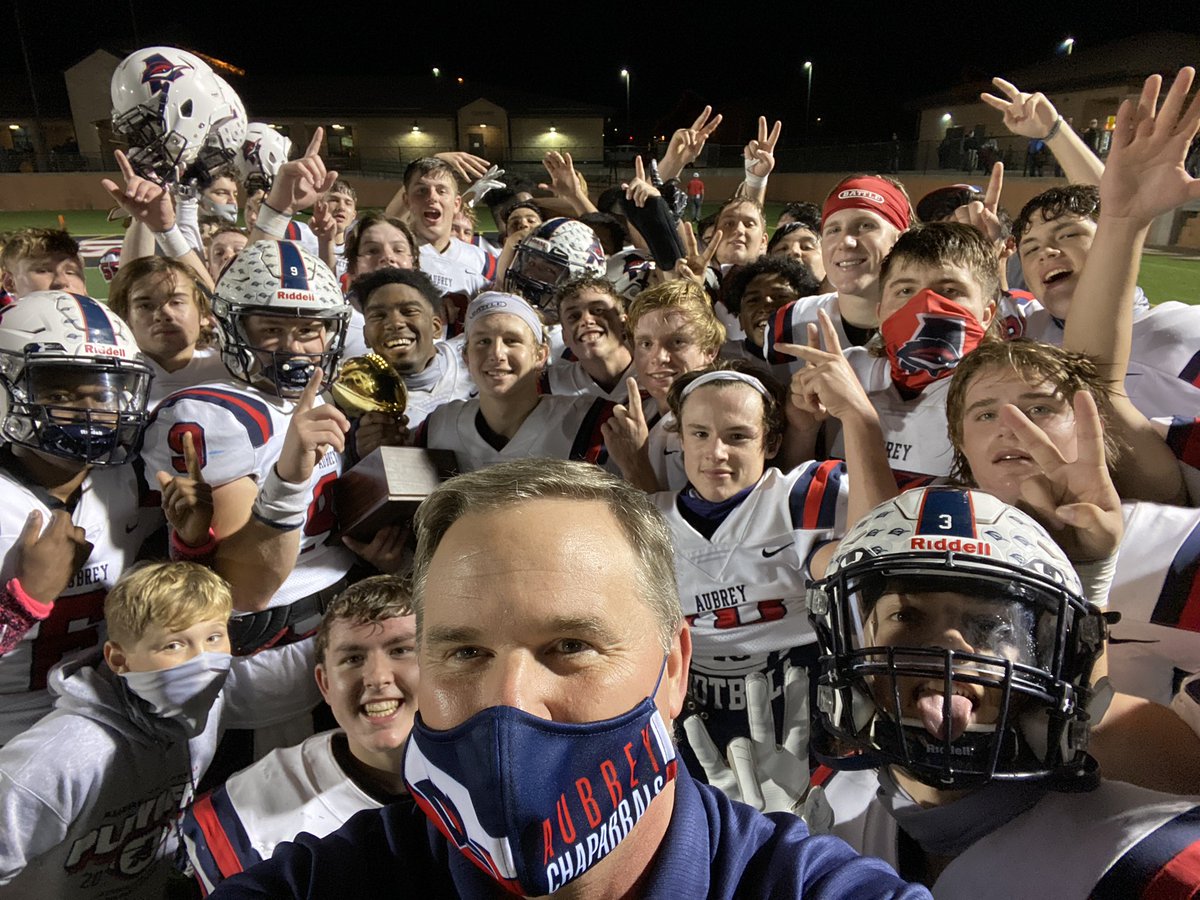 Frogman87's tweet photo. Your Aubrey Chaparrals are Bi-District Champs!!!  #AubreyProud #OURFINESTHOUR https://t.co/l0RP9ElGMJ