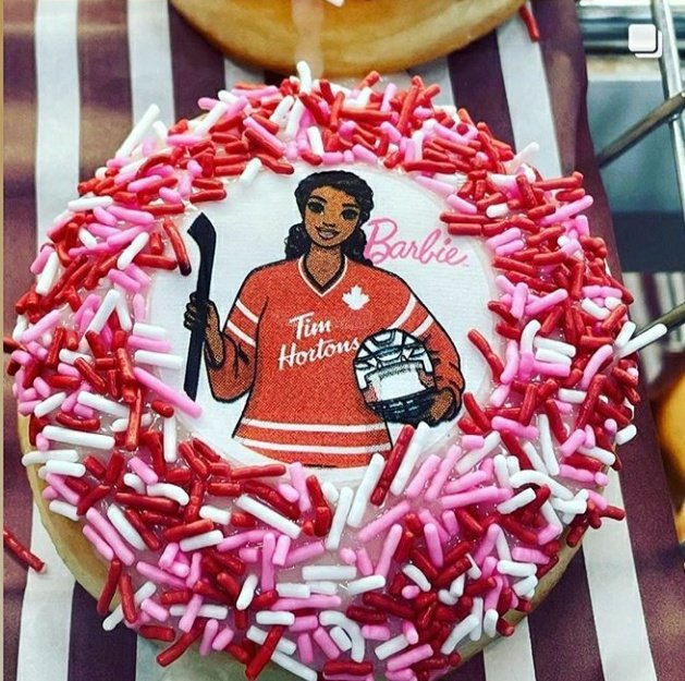 BlackGirlHockey's tweet photo. This is so important. (It's @nursey16!) https://t.co/J1a9pXYb7T