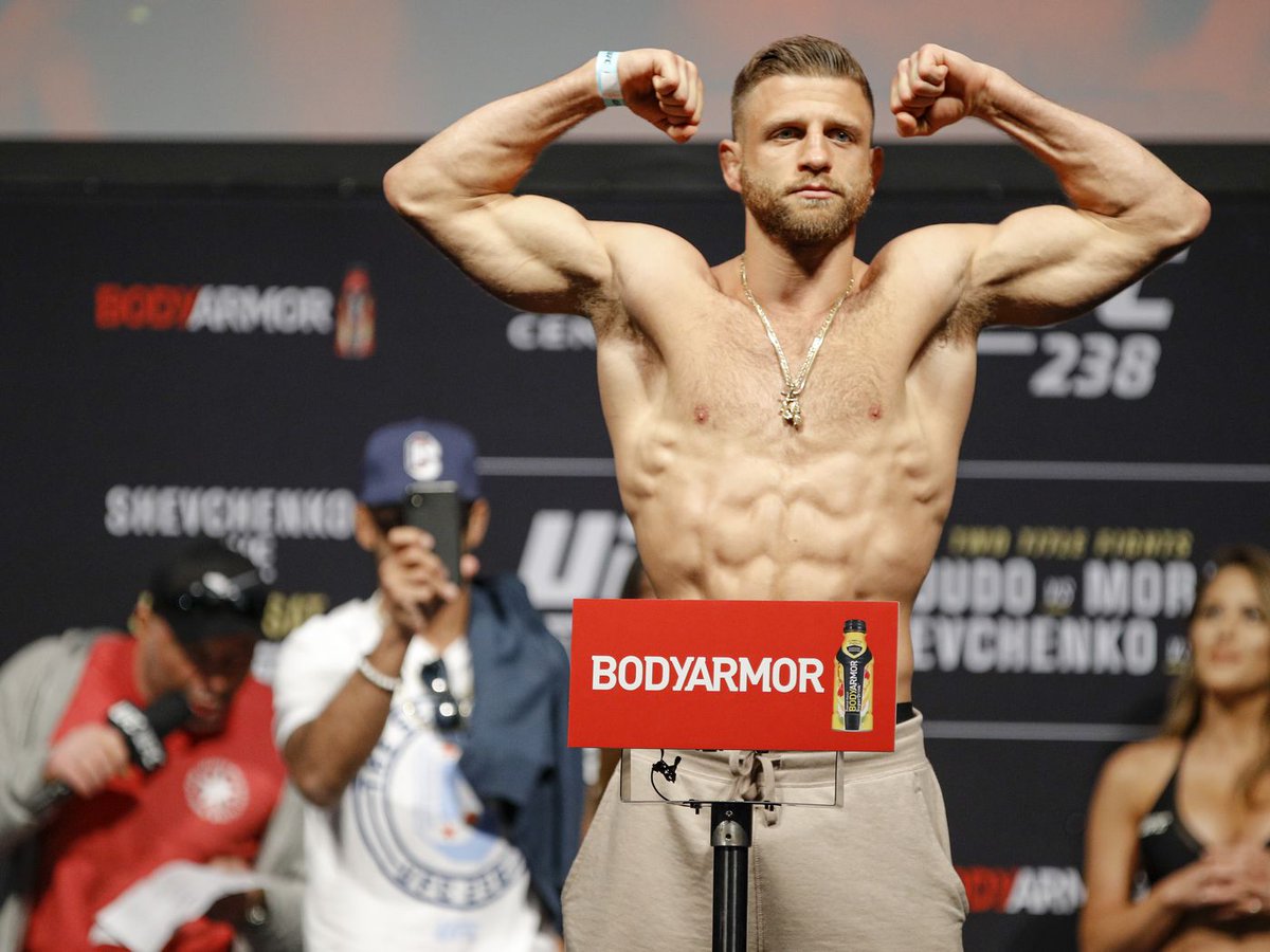 11. Holloway vs Kattar