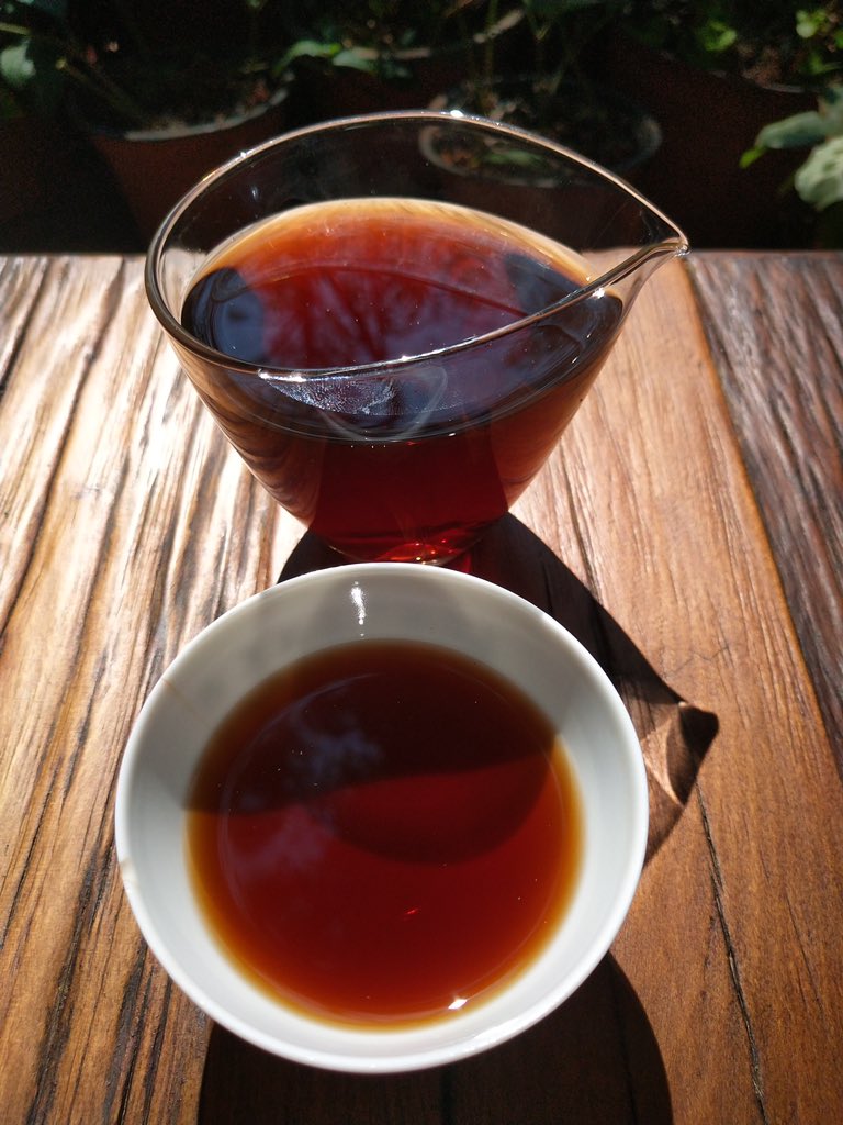 The 2008, “Bulang-Zhengshan”357g cake, dry storage, super tender materials, taste purely sweet , smooth and mellow, RMB160/tea cake.