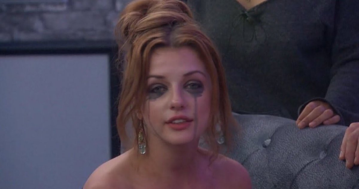 me watching the last two minutes of that episode #GreysAnatomy