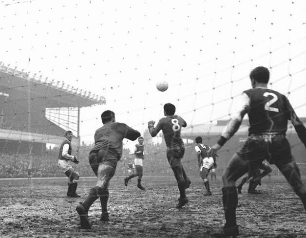8 -In 1964, Chelsea lost 13-1 to Arsenal, promoting a further debate on the offside and free kick rule on the governing board. The match ended in 71 minutes when all Chelsea players walked out of the pitch.explains why we’re always robbed, been a longtime
