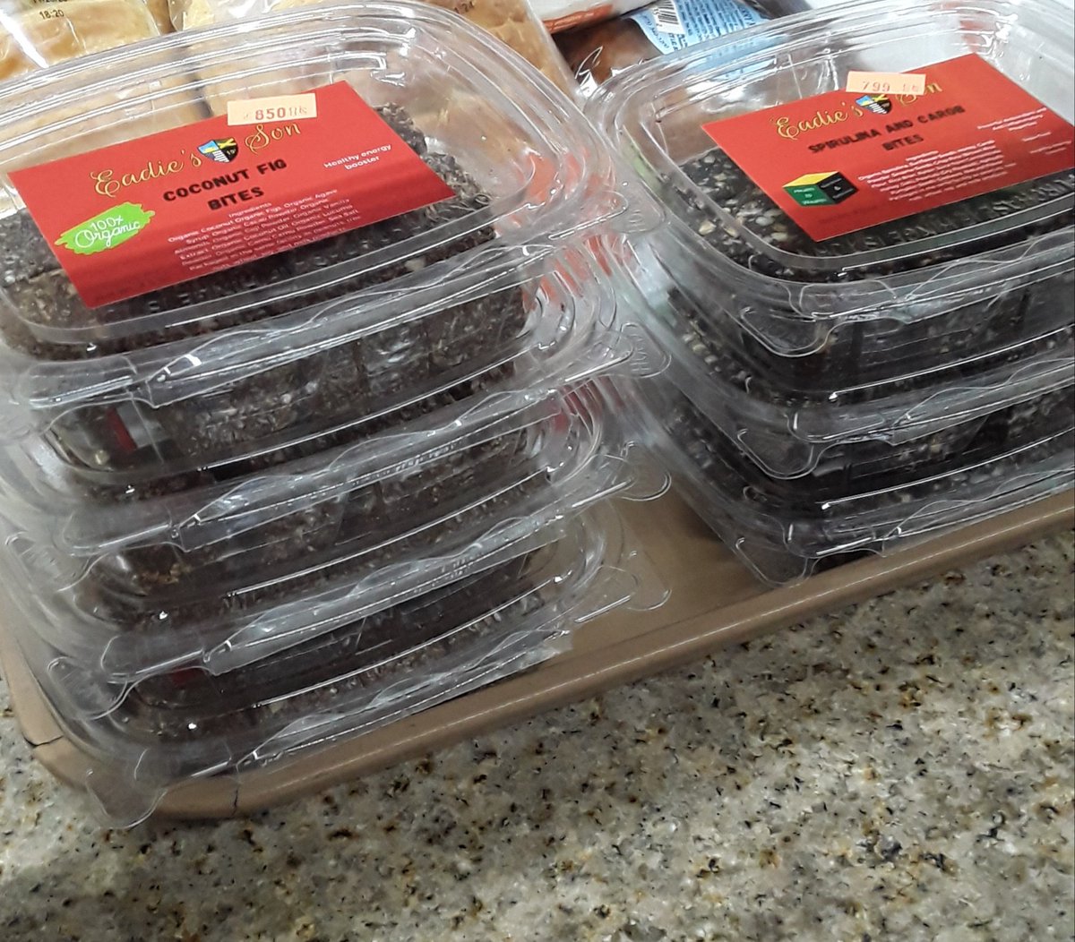 eadiesson's tweet photo. Spirulina bites #eadiesson #healthylifestyle #healthsnacks #nyc https://t.co/LtblyEdZrs