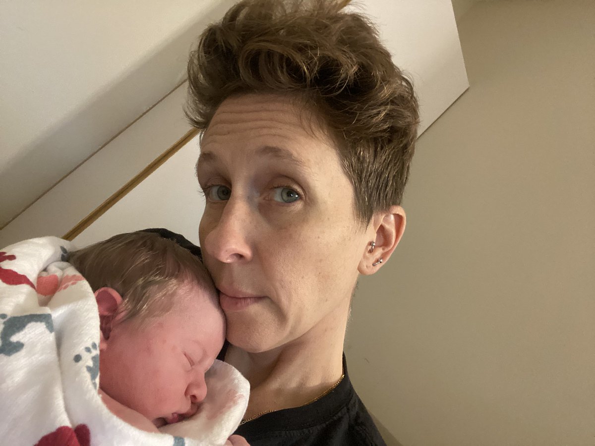 Sara Liles 🏳️‍🌈 tweet media