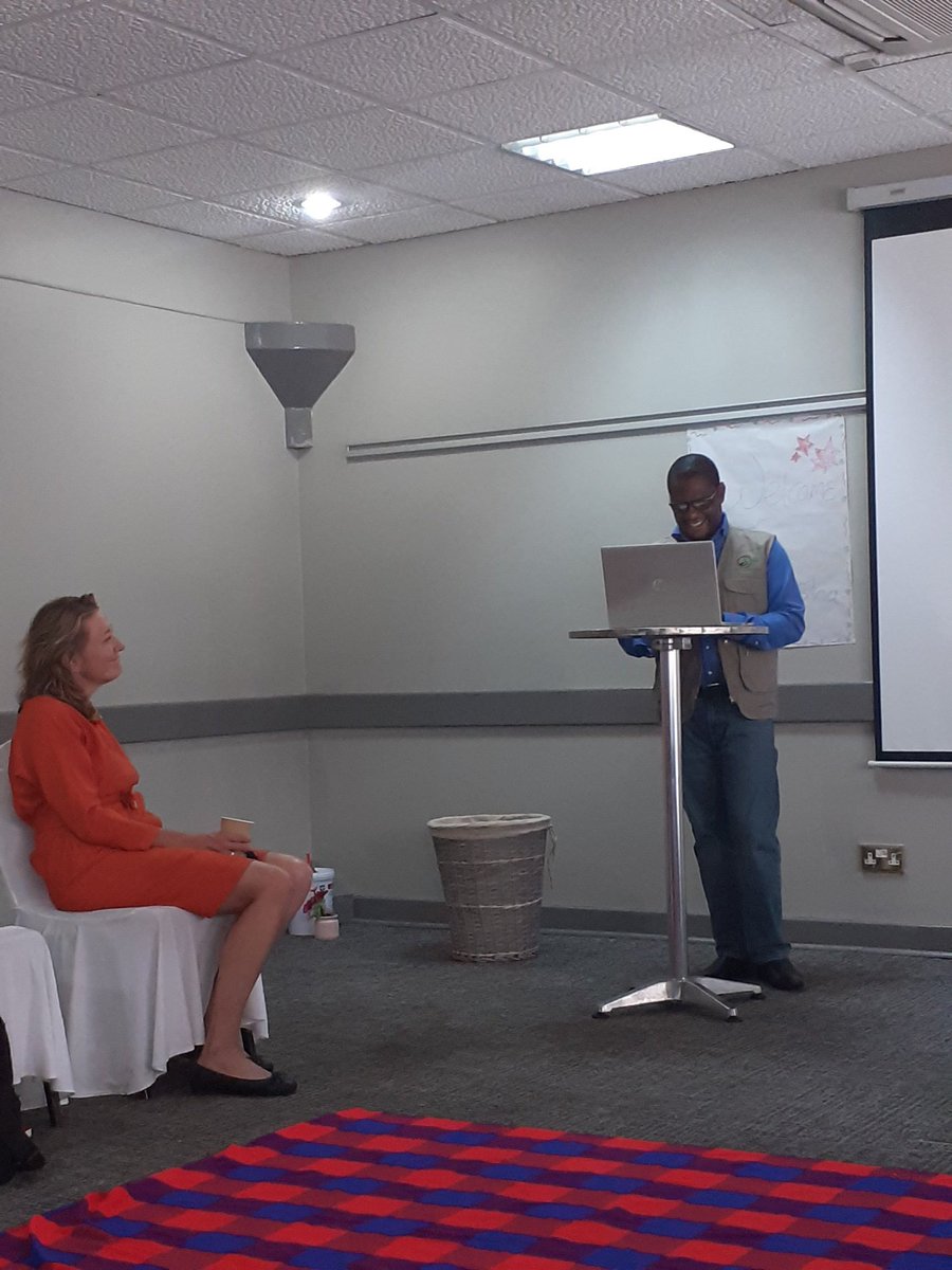 siesibs's tweet photo. "Young people should use what's at their disposal to create wealth " Paul Zakariya #FEM2020 @HivosWiL @NLinZimbabwe @peezack @zfu_official https://t.co/T0GYvceDrT