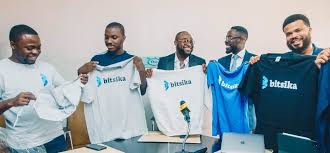 SuleMahdi's tweet photo. @BitsikaAfrica "JOWO"...."A Better Time" Best Album 2020-2021 #BitsikaAfrica #BitsikaDavido https://t.co/6DTsOsjff0