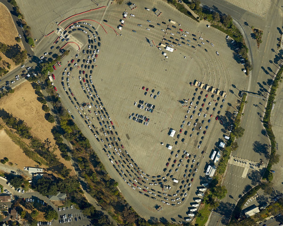 Drive-thru COVID tests at #DodgerStadium. <a href="/PhaseOnePhoto/">Phase One</a> <a href="/CorsairAviation/">Corsair Aviation</a> #aerialphotography #cessna182