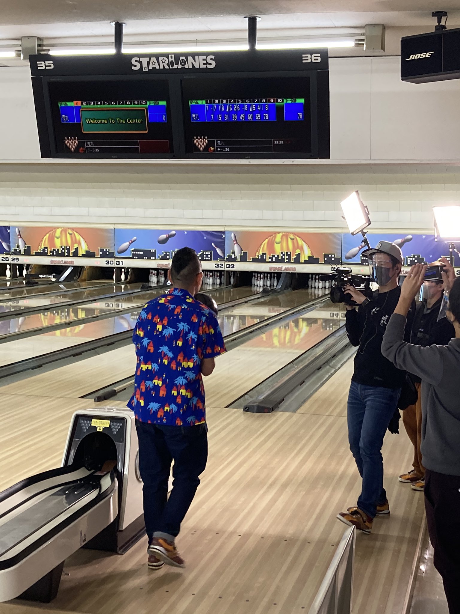 鬼丸テレビ Auf Twitter 今日はロケですー まずは ボウリング ですー 師匠はプロボウラーに教えてもらって上手くなるのか 鬼丸テレビ テレ玉 三遊亭鬼丸 本橋優美プロ T Co Lnknl2fdhd Twitter