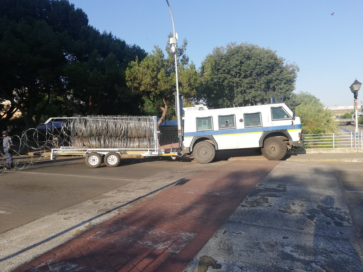 Watu_JayP's tweet photo. Hypnotized bastards sleeping over in Bloemfontein for their thieving politicians. Theft of state funds
1.R256m Asbestos tender
2. R200m for Welkom hostel renovation into family units
3. R30m SunCity wedding 
4. R300m Vrede Dairy farm 

Nothing to show for all this
@Magashule_Ace https://t.co/HB5CB7i5xH