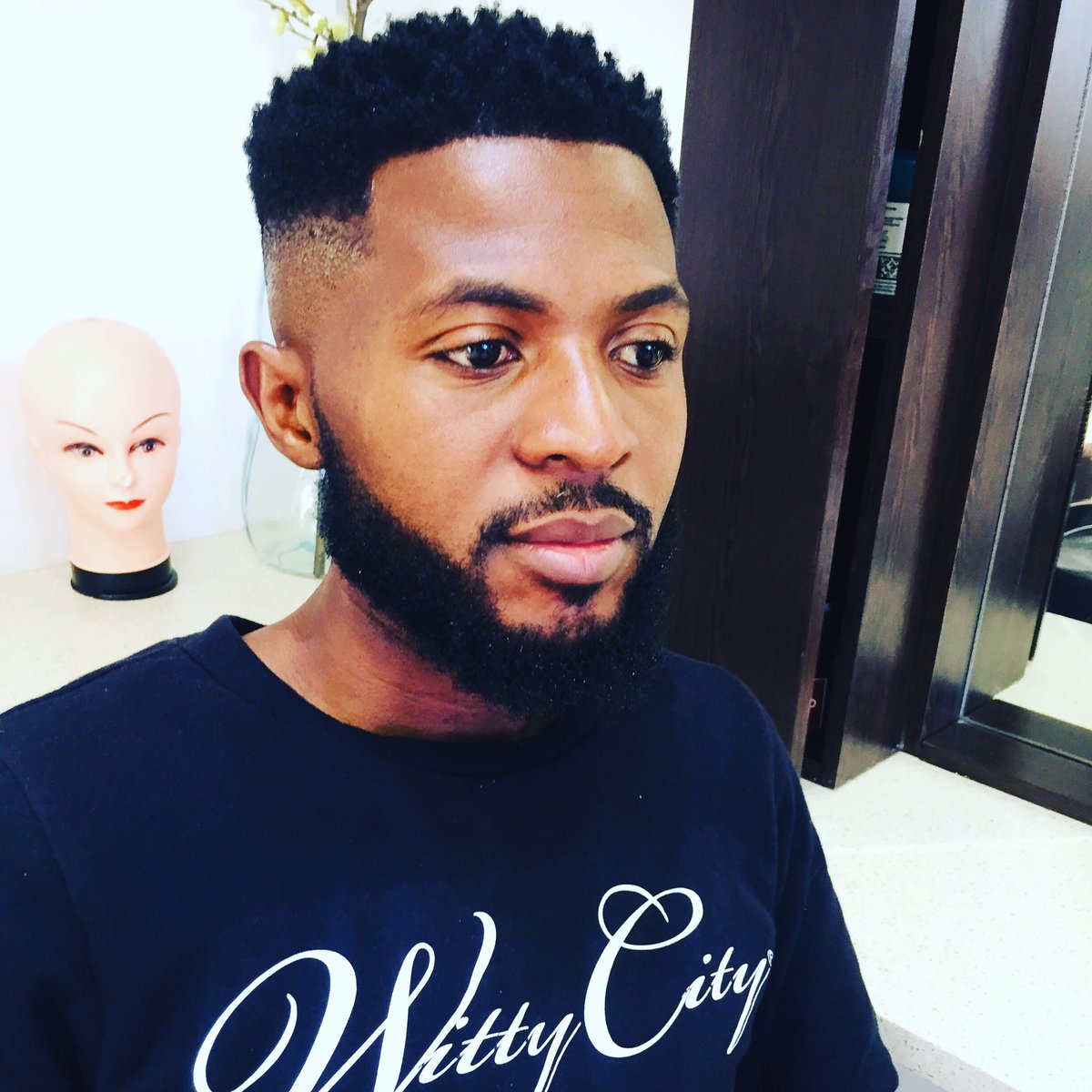 lockfro's tweet photo. #PutSouthAfricaFirst #SupportLocalBusinesses 
Don’t deny yourself a healthy scalp, popping beard and a nice groomed look 

Do the right thing ,book your appointment today 
#noshavenovember #Movember #malegrooming #malegroomingproducts #lockfro https://t.co/niYs9b3VIx