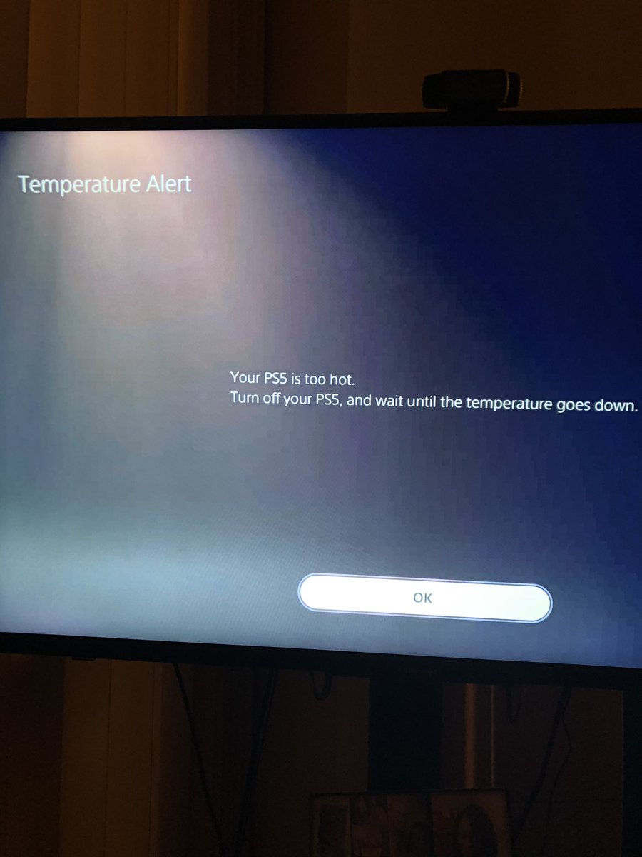 BreeCpBrown's tweet photo. yooooooo @PlayStation WTF!!!!!! https://t.co/tFOxGxqjtx