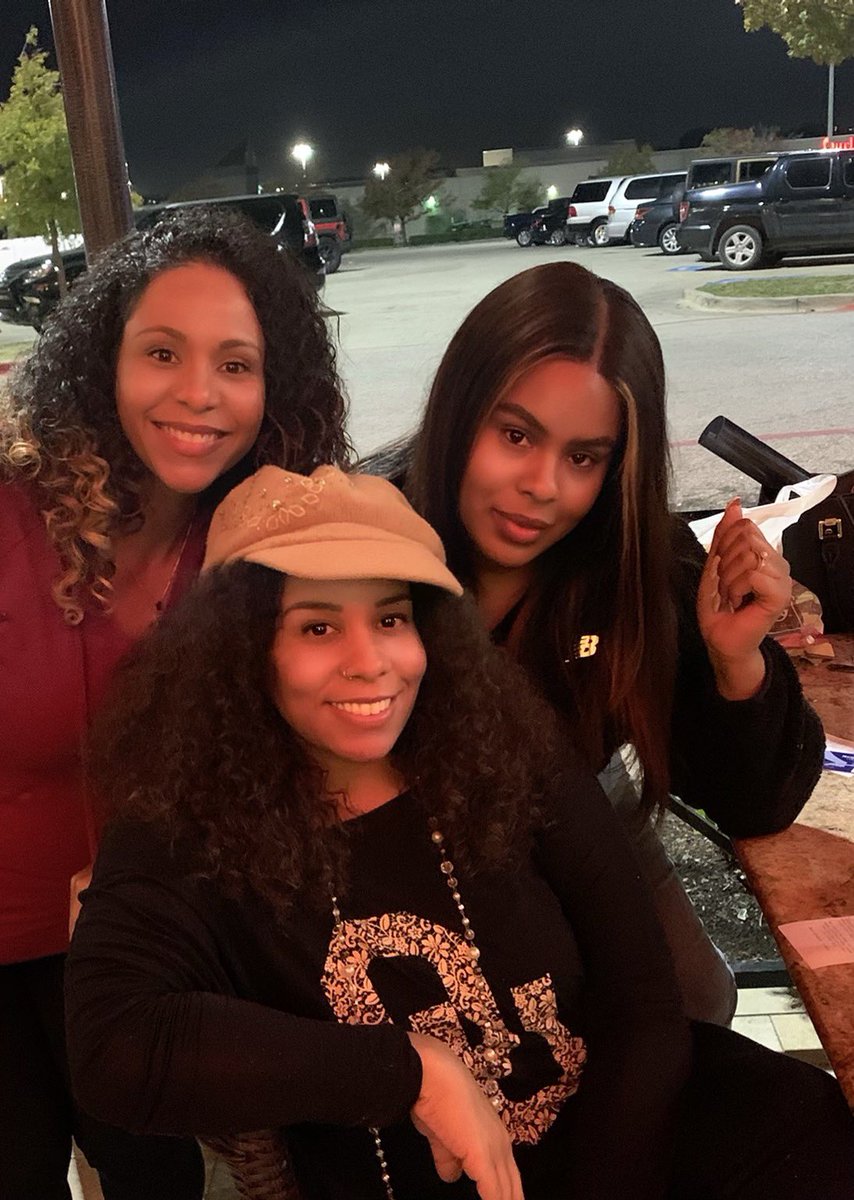 MsCainCHS's tweet photo. Wednesday’s homecoming theme: Dress Like Your Favorite Artist, so I had to represent @solangeknowles at The View! And when I think of her, I think of sisterhood, so it’s appropriate that we met up for dinner! #Hermanas 🥰 🖤 #StangSpirit #HocoWeek2020 https://t.co/kIhJ5YLpNa