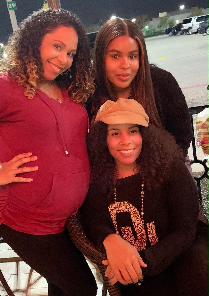 MsCainCHS's tweet photo. Wednesday’s homecoming theme: Dress Like Your Favorite Artist, so I had to represent @solangeknowles at The View! And when I think of her, I think of sisterhood, so it’s appropriate that we met up for dinner! #Hermanas 🥰 🖤 #StangSpirit #HocoWeek2020 https://t.co/kIhJ5YLpNa