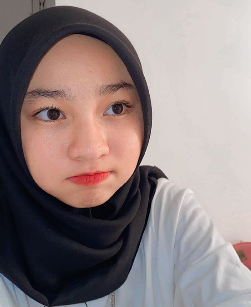 SCocorice's tweet photo. @batara_GURU69 awek sabah horny 0137032447 https://t.co/VvgjyX01ks