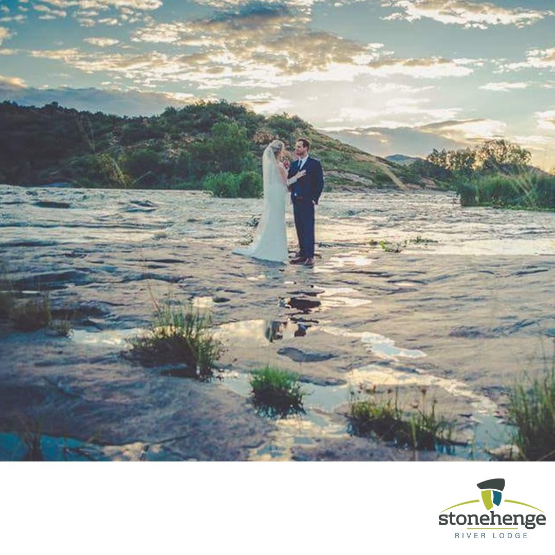 stonehengelodge's tweet photo. Plan your perfect wedding at #StonehengeRiverLodge for a day you will always remember 🔔 #Parys https://t.co/3Meh3p9mOT