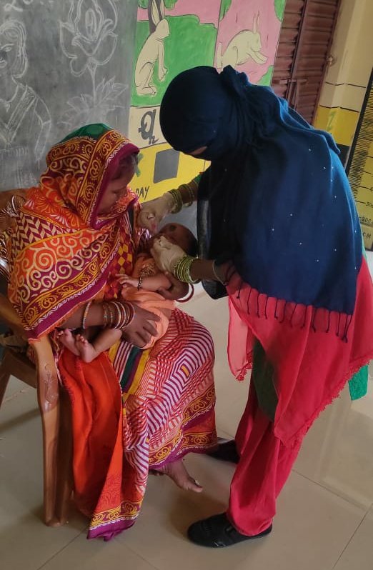 YSDIndia's tweet photo. Volunteers monitor &amp; ensure regular #VHND and immunization to children on time by following #Covid19 protection protocols in #Ganjam #Odisha @IDRF_US @PTFund @SDG2030 #goal3 #goal16 #nooneleavebehind @GlobalGoalsUN https://t.co/qi2rwlC3S5
