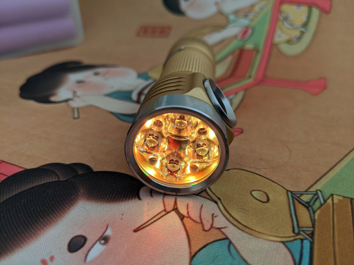 _TimMcMahon's tweet photo. Emisar D4V2 Sand XPL-HI V2 5D 4000K from Hank Wang
#flashlight #emisar #d4v2 https://t.co/dB0ckUxJE8