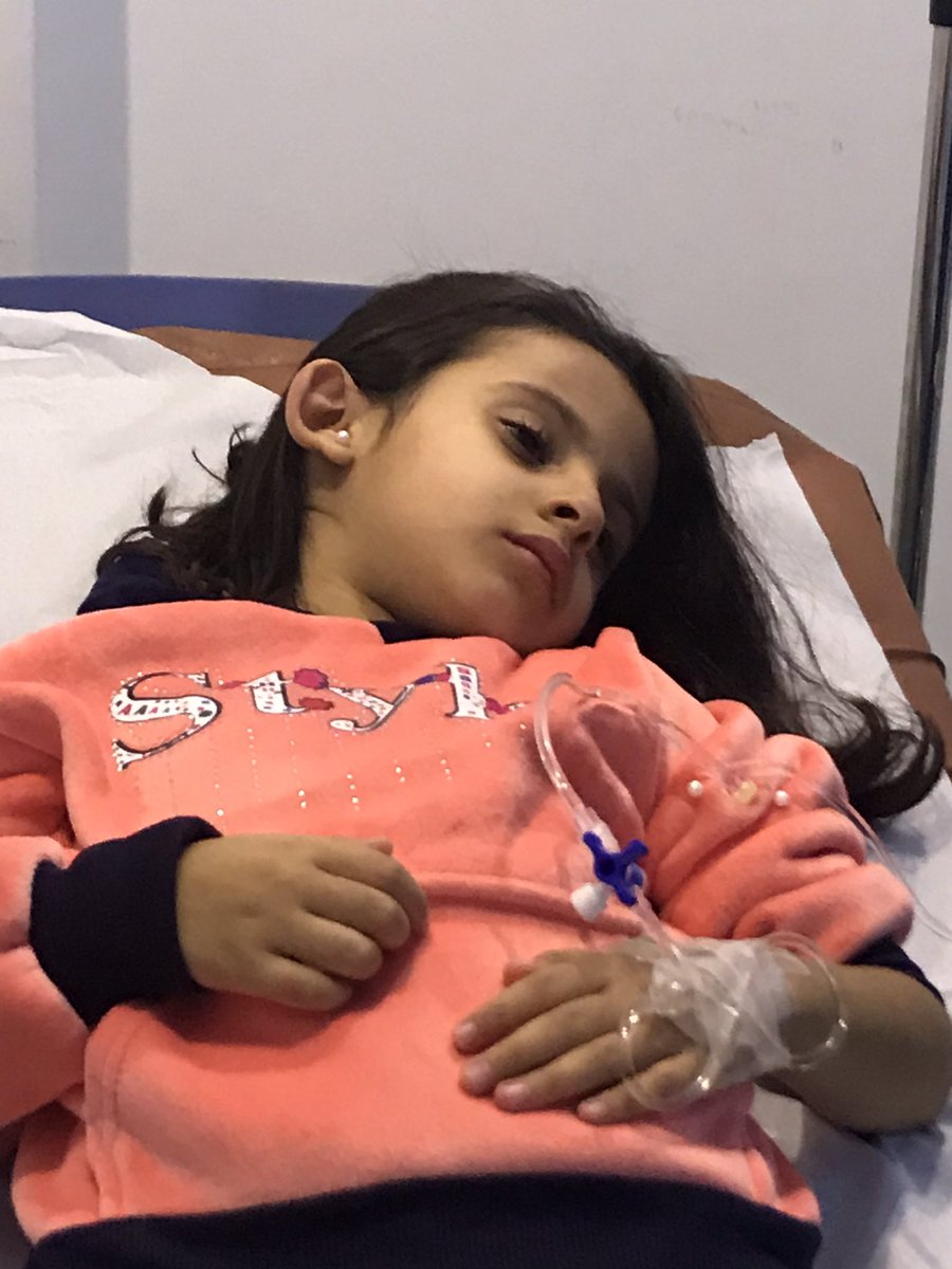 ي رب دعواتكم تكفون بنتي دخلت العزل 😭