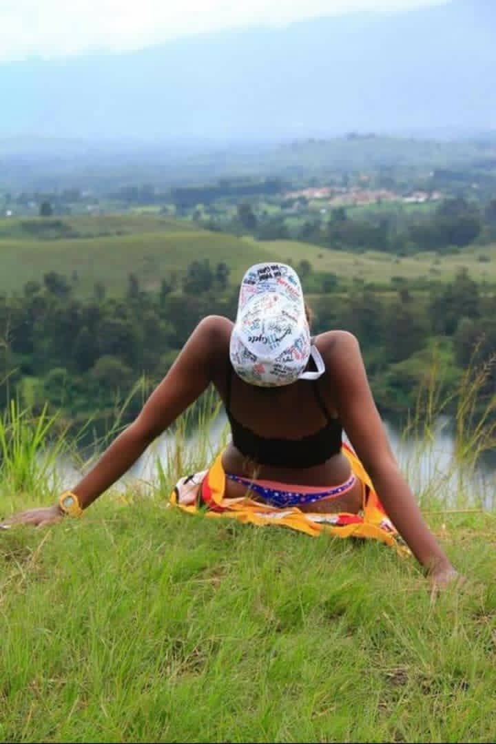 IvanItuza's tweet photo. Beautiful hills of Rukungiri. https://t.co/szYoxXYfjJ