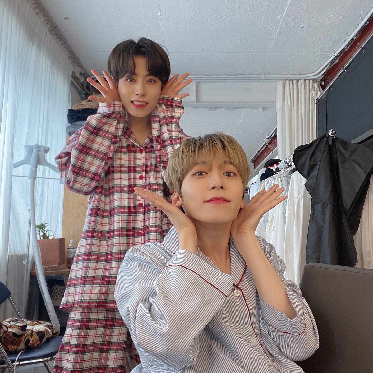 ONEUS tweet media