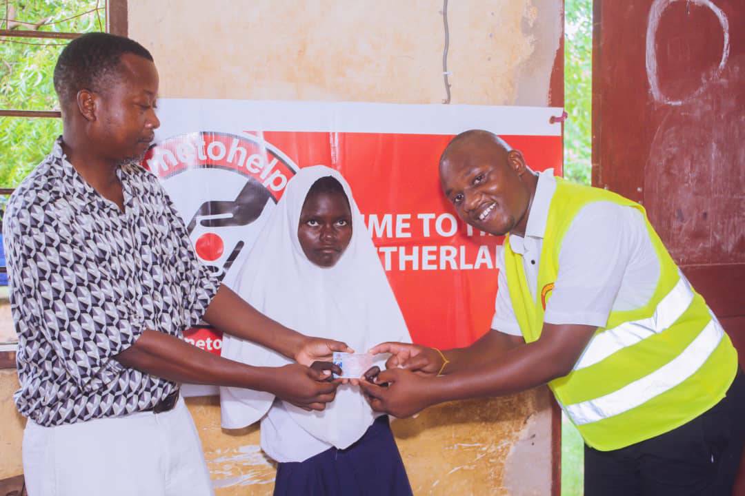 timetohelp_tz's tweet photo. On 12 November 2020. Time To Help Tanzania  in collaboration with Time To Help Netherlands distributed Health Insurance Cards to Special Unit Students (Deaf) of Maweni Primary School. We extend our sincere thanks to Time To Help Netherlands and its volunteers for their donation. https://t.co/6CUTxZ7hEe