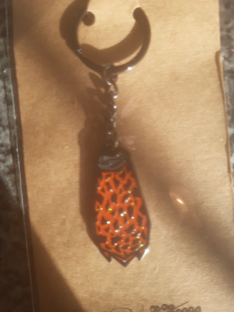 SingledRS's tweet photo. So I kinda got the coolest keyring ever.
#Infernalcape #OldschoolRunescape https://t.co/vYj1UeLB86