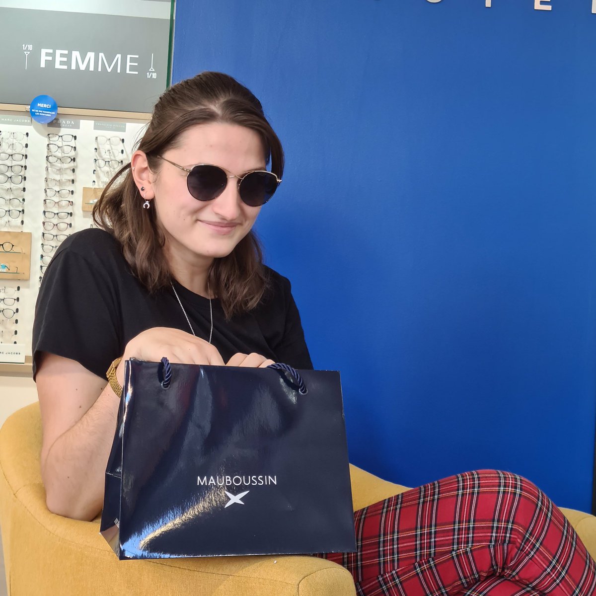 AtolCavaillon's tweet photo. Laissez vous séduire par @FauveHautot et @FlorentManaudou, éblouissants égéries de @Mauboussin_Fr, ou par @MalarmeLouisa et @DonManone; les fausses égéries 😛

Retrouvez la collection #lunettes pour hommes et femmes chez votre #opticien #Atol à #Cavaillon! 🤩🤓😎 https://t.co/GgM7rcleph