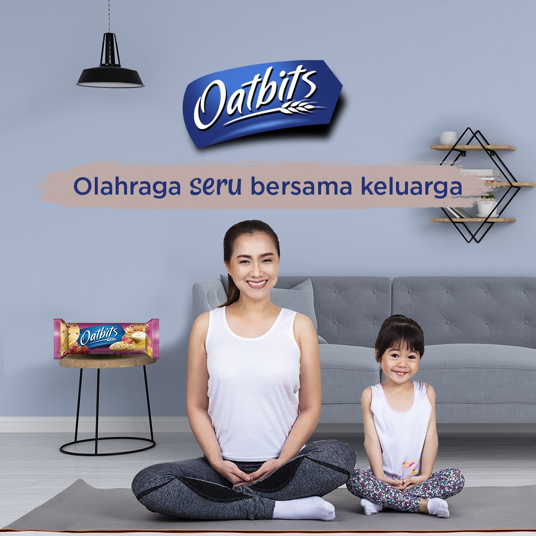 Oatbitsku's tweet photo. Besok sudah liburan nih, Oatlovers. Saatnya kita seru-seruan bersama keluarga. Ada banyak olahraga yang bisa dilakukan bersama keluarga, seperti lari pagi, bersepeda, sepak bola, dll. Dan jangan lupa sarapannya dengan biskuit sehat Oatbits Strawberry &amp; yoghurt

#everydayishealthy https://t.co/hidAptaQgJ