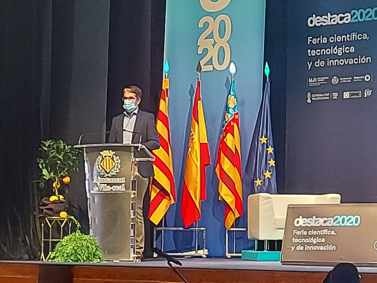 CEEICastellon's tweet image. Mesa de retos de #innovaciónabierta de #SOMATechHub y @ciccvuji (@UJIuniversitat) en #Destaca2020. @JustoVellon presenta a los participantes de las empresas tractoras por Grupo Simetría (@becsa_) y @Orbel_Logistica.