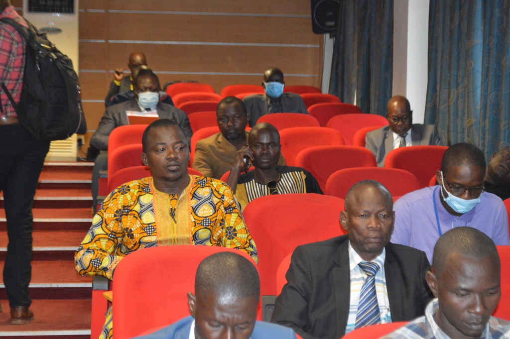 LeTambourin236's tweet photo. ce matin, au complexe scolaire #Galaxy, lancement de l'atelier de validation ds documents méthodologiques d l'enquête harmonisée sur la condition de vie ds ménages (#EHCVM). Financement @Banquemondiale  #ICASEES @Icasees1 @GouvCF #Ministère_économie_Plan @PNUD_RCA @SamuelaIsopiEU https://t.co/tcK4qwfzvV