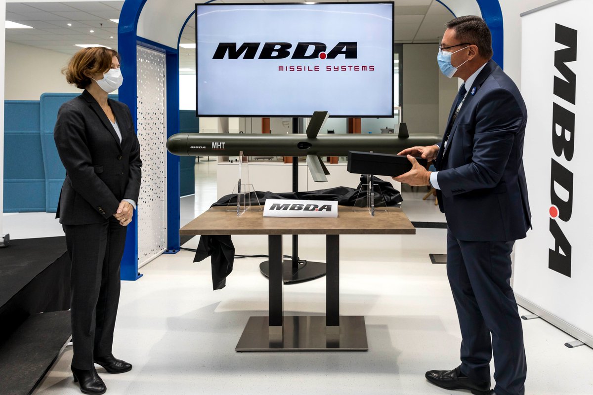 MBDAGroup's tweet image. Pour ce programme, MBDA a conçu le Missile Haut de Trame/Missile Longue Portée avec sa Supply chain : @SafranElecDef, @ThalesDefence &amp;amp; #Roxel. 
Modulaire au possible, il pourra ensuite intégrer d’autres plateformes terrestres ou aériennes.
#UAV #MALE #Eurodrone #MLP