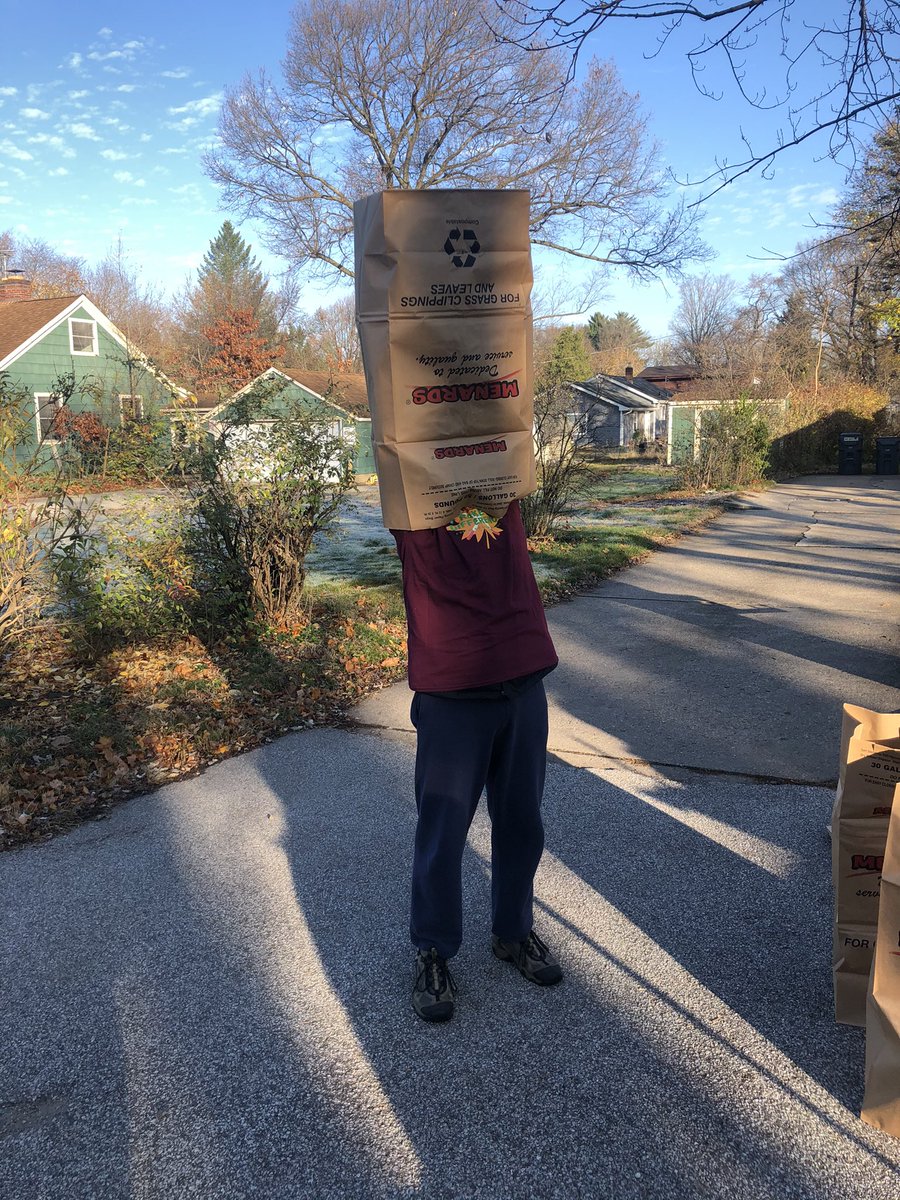 RonVoglewede's tweet image. Great day for helping out in the community #rakeadifference