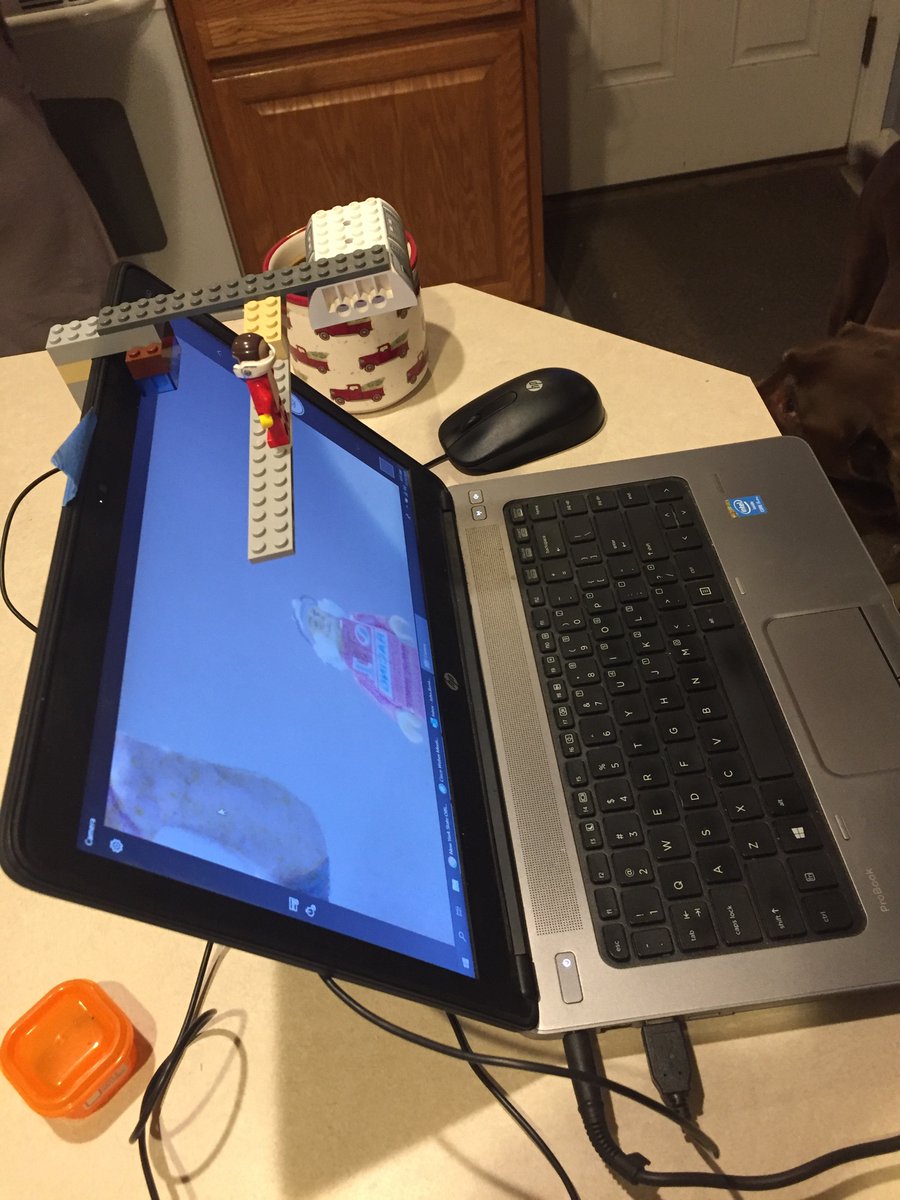 Ojoksft's tweet photo. @WolfBruening What a great way to start a #FantasticFriday. Thanks again for sharing
#LegoHack https://t.co/xW8Jrfzmb9