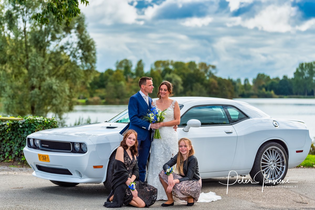 PerfectPicts's tweet image. De Wet van Murphy voorspelt weinig goeds... Twee dagen voor de bruiloft werd een lockdown afgekondigd, mocht je ineens niet meer dan 3 gasten per dag ontvangen en alle horeca gelegenheden gingen op slot. Daar gaat je feest… Of toch niet?... bit.ly/32DKUaM