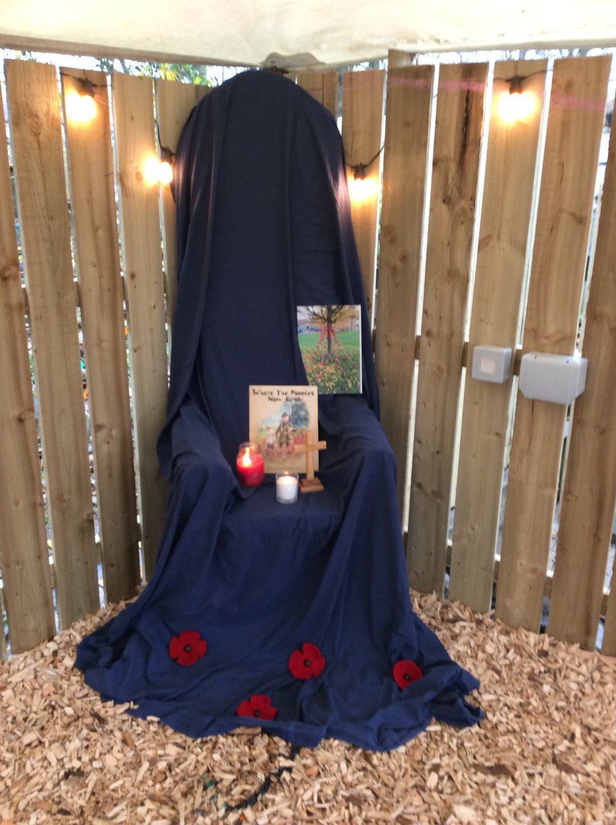 staindropceprim's tweet photo. This week, children across school having been reflecting on Remembrance Day. This has taken the form of art, writing, reading stories and a two minute silence on Wednesday. Pause- Reflect-Remember. https://t.co/l3T6uQNGx0