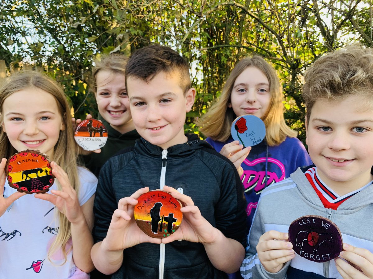 staindropceprim's tweet photo. This week, children across school having been reflecting on Remembrance Day. This has taken the form of art, writing, reading stories and a two minute silence on Wednesday. Pause- Reflect-Remember. https://t.co/l3T6uQNGx0