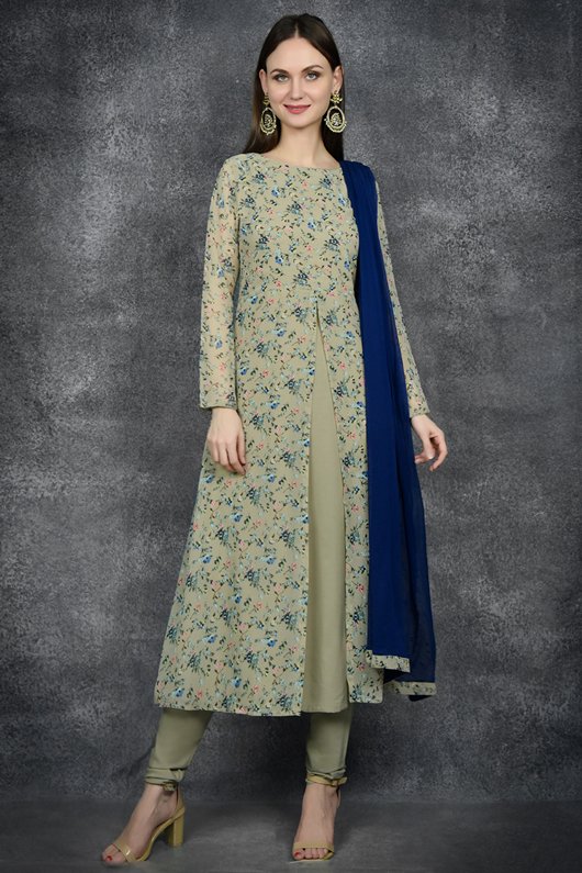 Asian_CoutureUK's tweet photo. Shop the amazing new readymade suits at Asian Couture.
Shop online : https://t.co/uRFylJBqEN
#asiancouture #desifashion #desistyle #pakistanistylelookbook #pakistanifashion #asianfashion https://t.co/YhlWX0GCgs