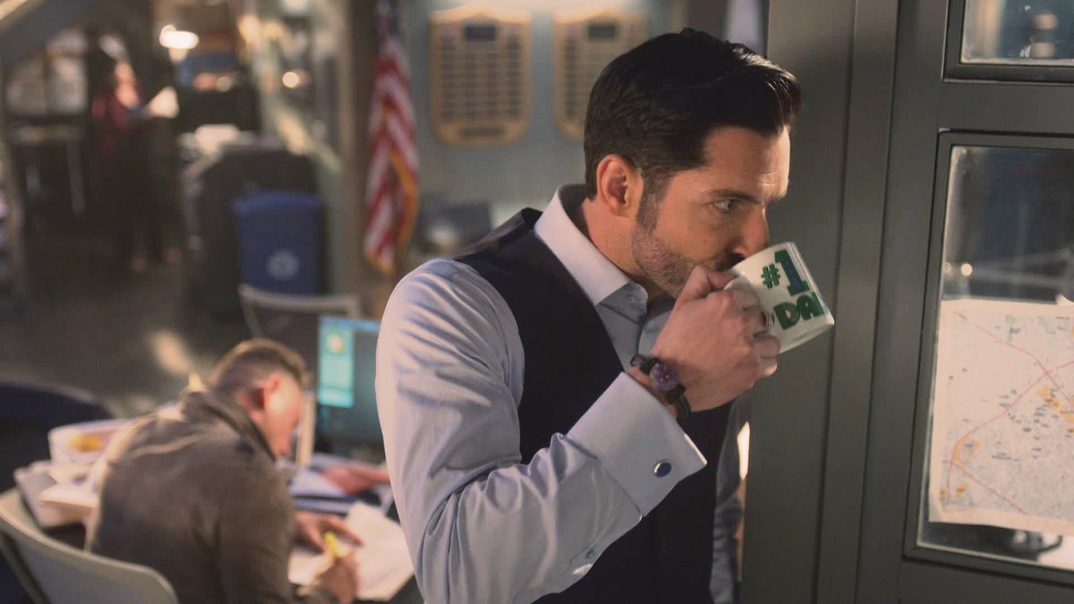 505 "Detective Amenadiel"