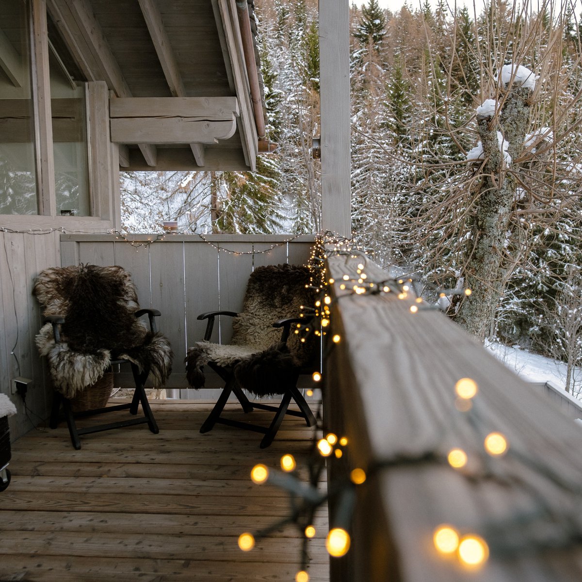 ErnaLow Ski Holidays tweet media