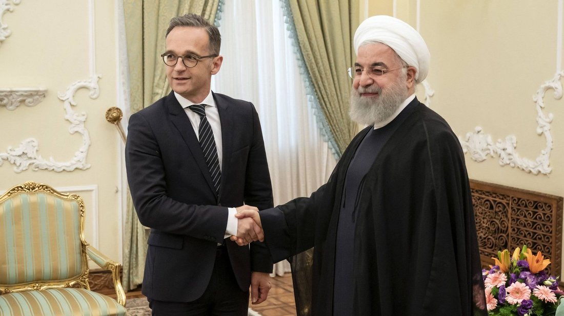 Außenminister @HeikoMaas gratuliert im Vatikan dem Papst zum 65. Geburtstag