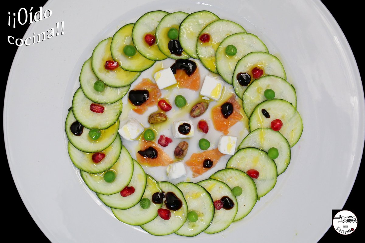 Receta riquísima para el fin de semana: Carpaccio de calabacín con Crema de Vinagre Balsámico Sibari 0% azúcares añadidos con Stevia de Mundo #Sibari 
tinyurl.com/y65jgw28
#realfood #receta #recetas #recipes #recipe #yummy #cooking #food #foodie #gourmet #delicious #foodlovers